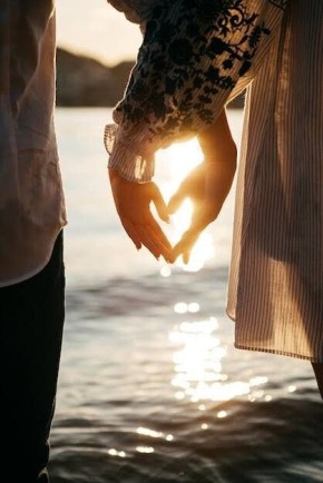 Почему многие остаются в болезненных отношениях