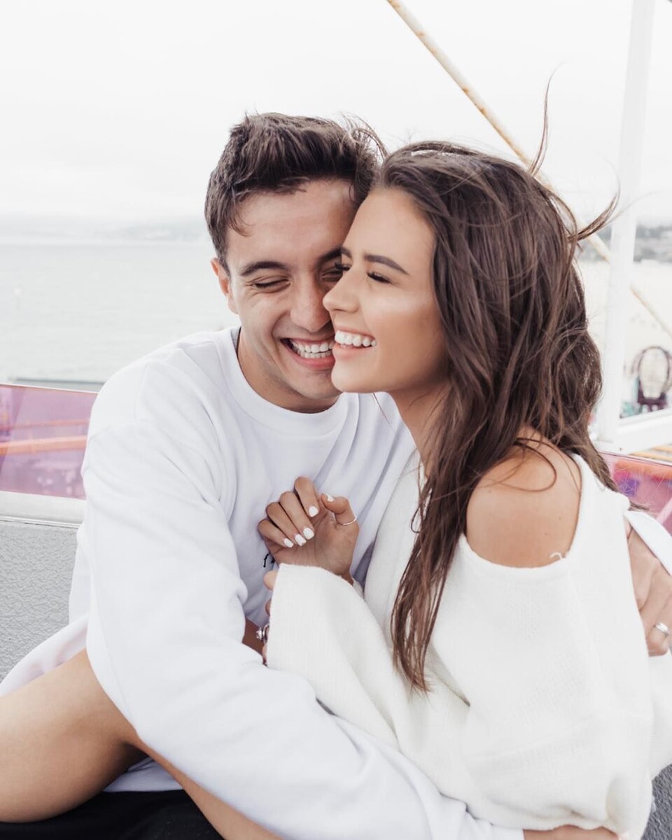 7 поведенческих сигналов, которые переводят её из контроля в следование