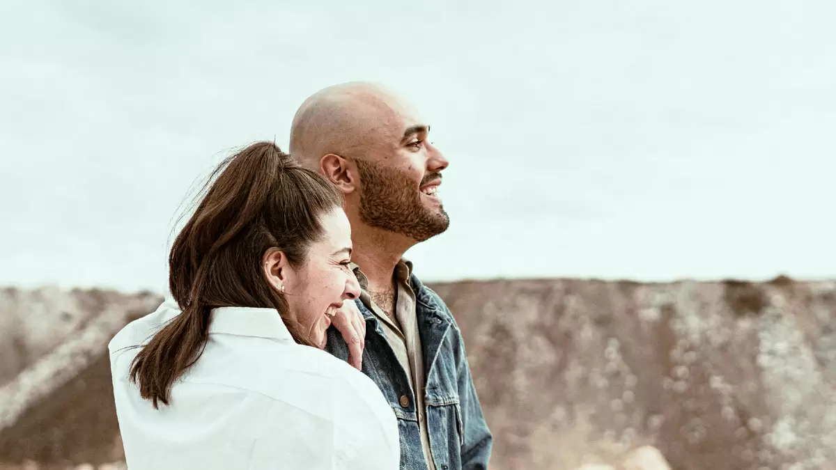 Почему мужчины проходят семь этапов любви, и как это влияет на ваши отношения